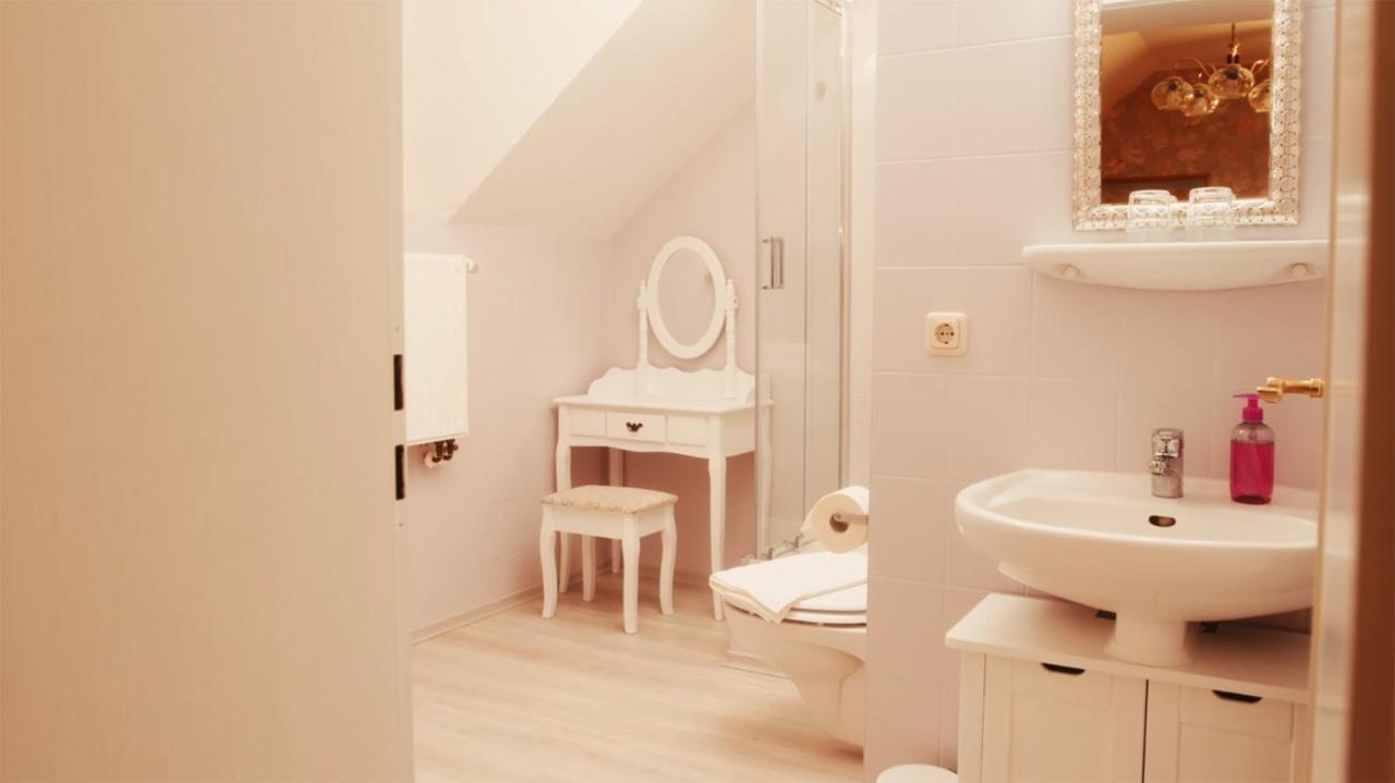 Anker Hotell Arneburg Eksteriør bilde